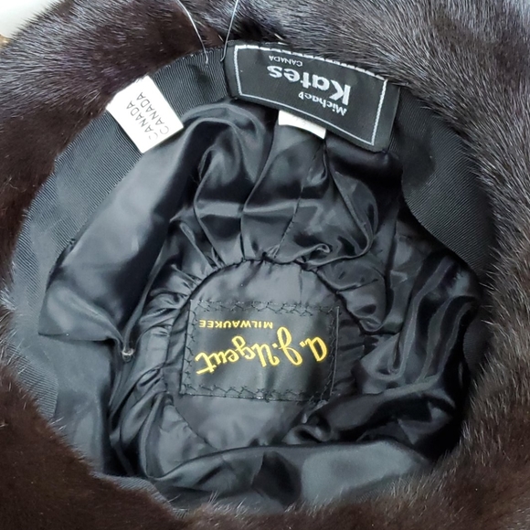 Ranch Mink Fur Hat with Bow - Picture 4 of 4